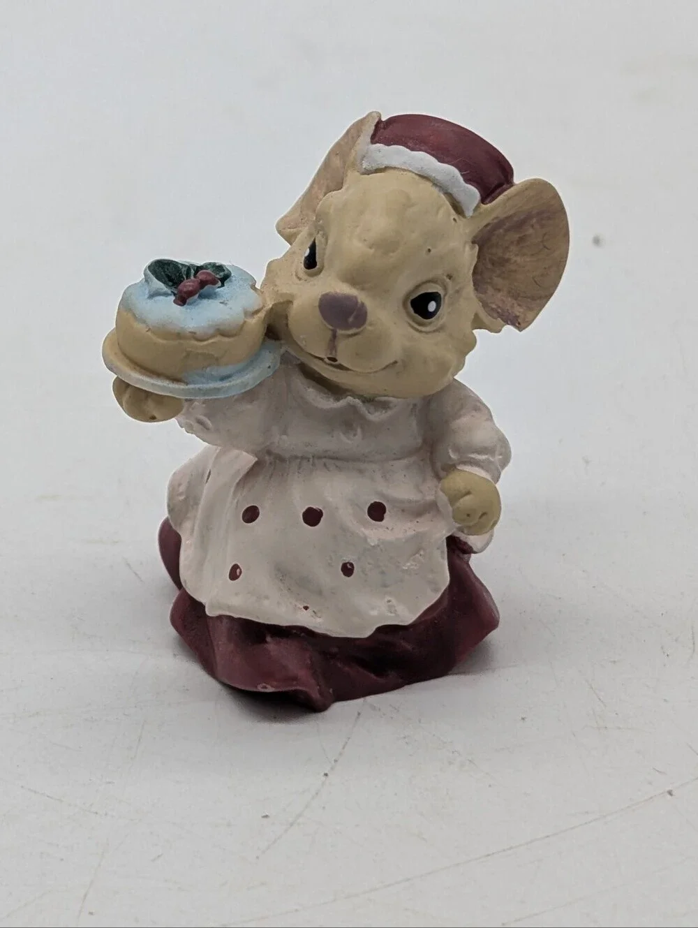 Vintage Miniature Mouse Figurine with Cake Made in Taiwan ROC Anthropomorphic